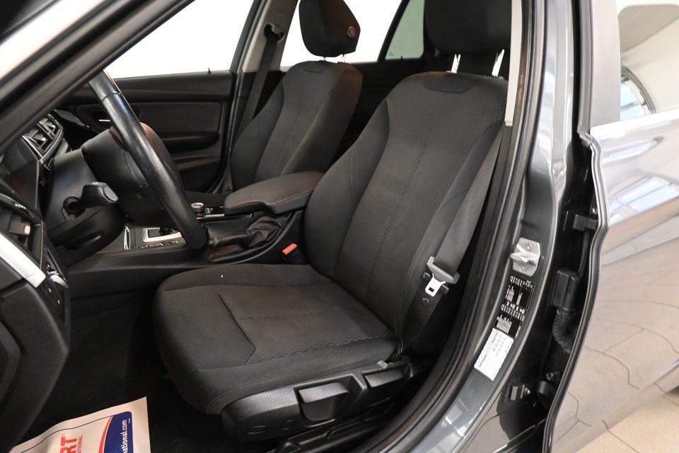 BMW 320d 2,0 Touring Advantage aut. 5d