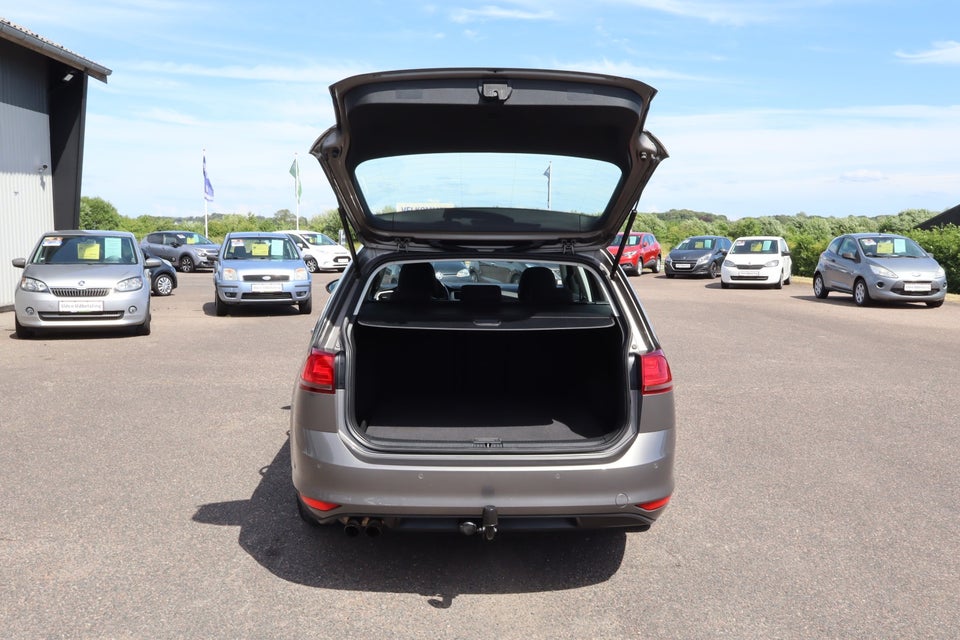 VW Golf VII 1,4 TSi 122 Comfortline Variant BMT 5d