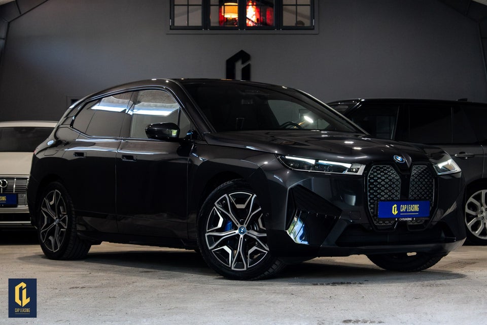 BMW iX xDrive40 Fully Charged 5d