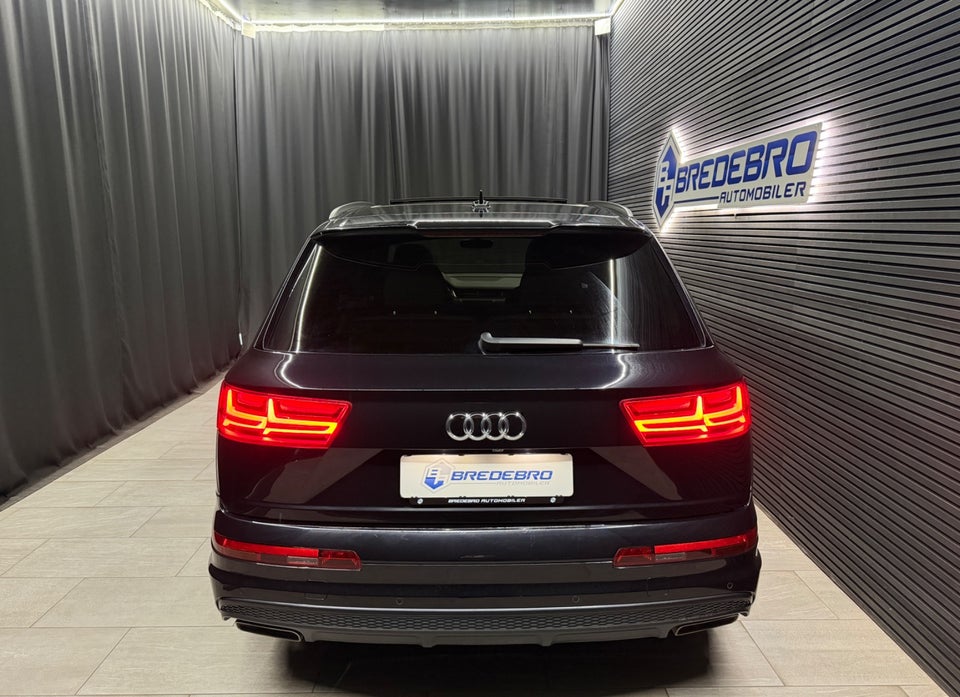 Audi Q7 50 TDi S-line quattro Tiptr. 7prs 5d