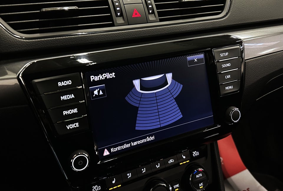 Skoda Superb 1,4 TSi 125 Active Combi 5d