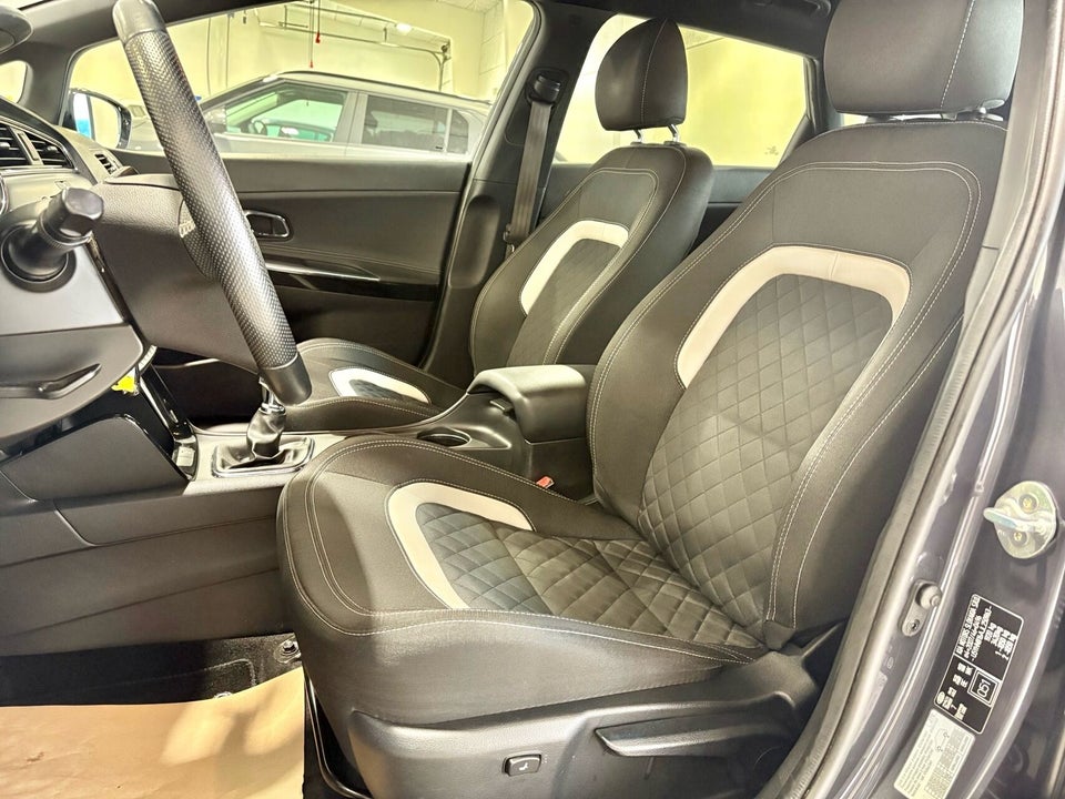 Kia Ceed 1,6 CRDi 136 GT-Line Limited SW 5d