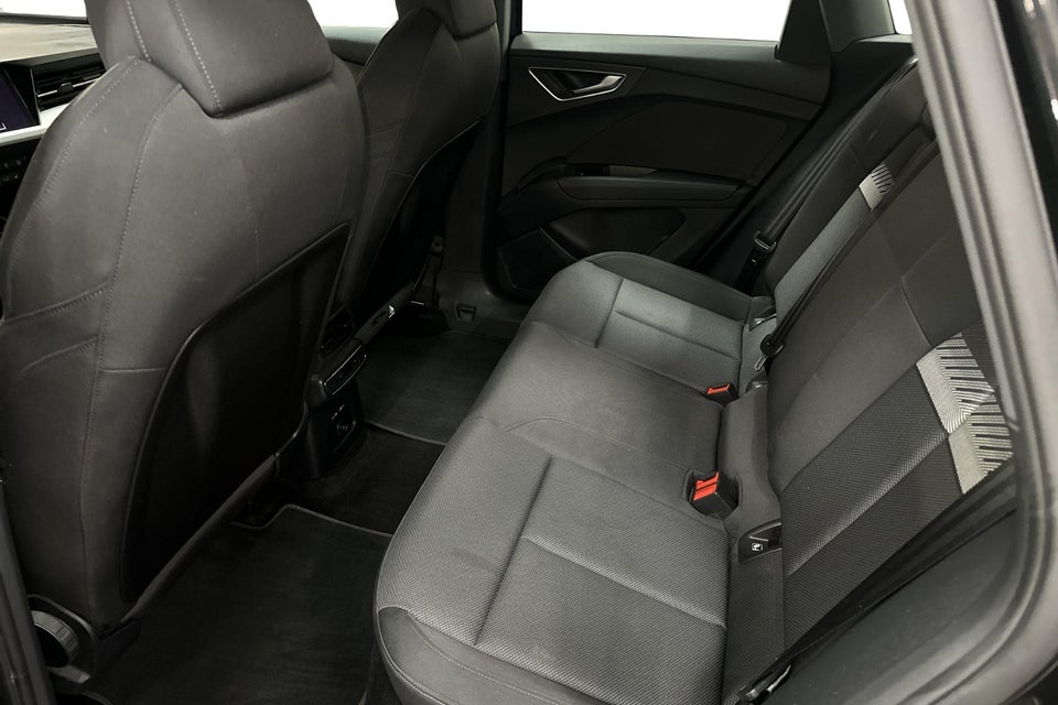 Audi Q4 e-tron 45 Progress 5d