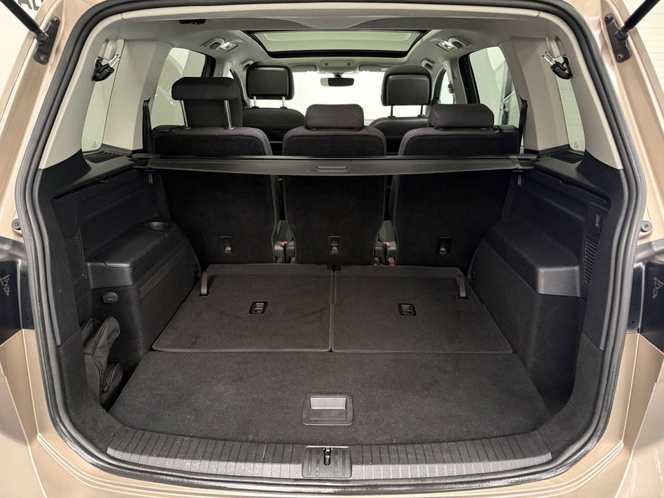 VW Touran 1,6 TDi 115 Comfortline DSG 7prs 5d