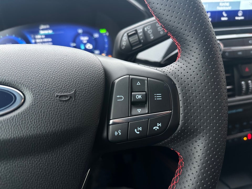 Ford Kuga 2,5 PHEV ST-Line X CVT 5d