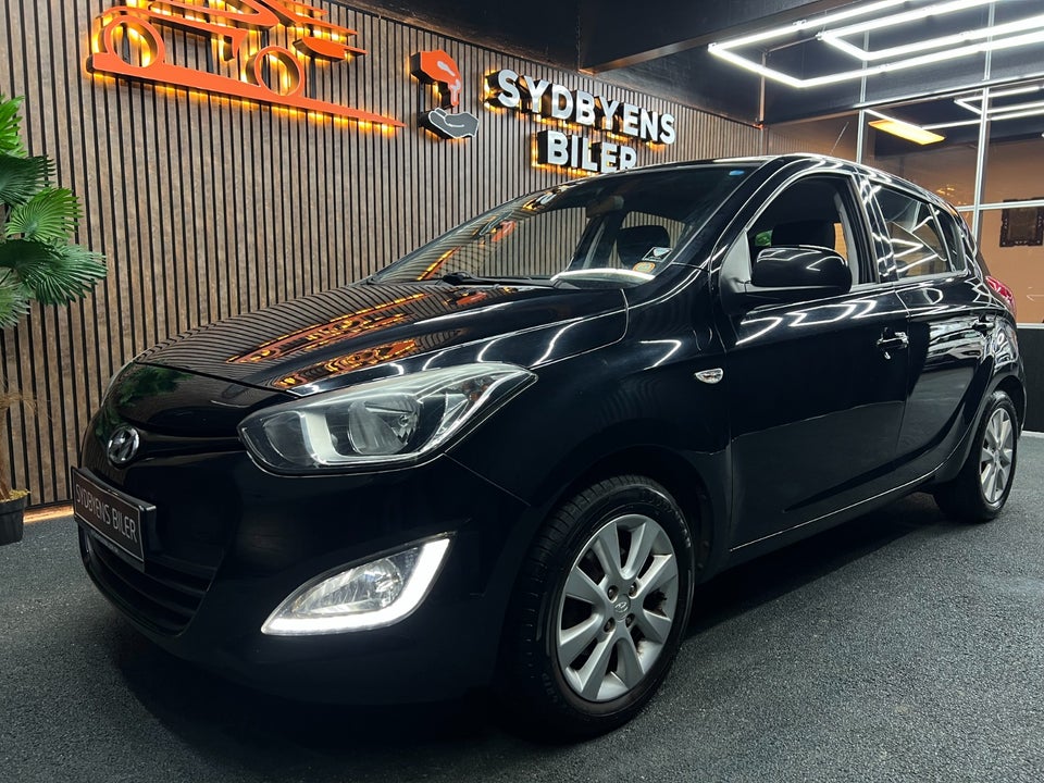 Hyundai i20 1,25 Classic XTR 5d