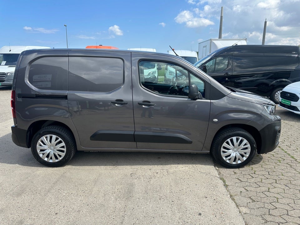 Peugeot Partner 1,5 BlueHDi 100 L1V1 Plus Van