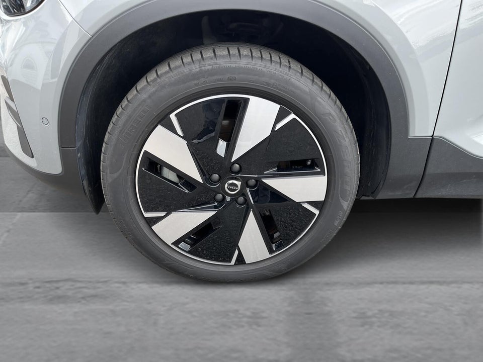 Volvo EX40 Extended Range Core 5d