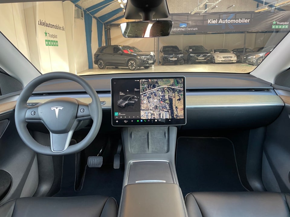 Tesla Model Y RWD 5d