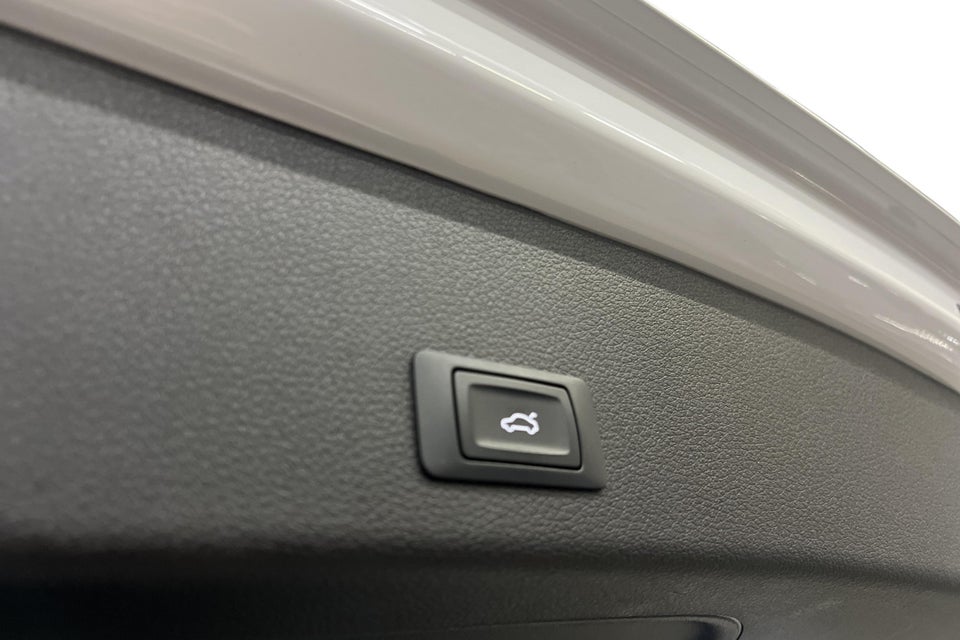 Audi e-tron 55 S-line quattro 5d