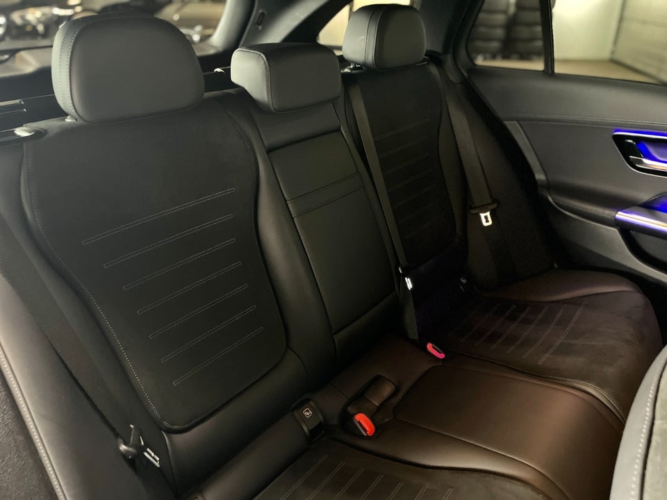 Mercedes C300 e 2,0 AMG Line stc. aut. 5d