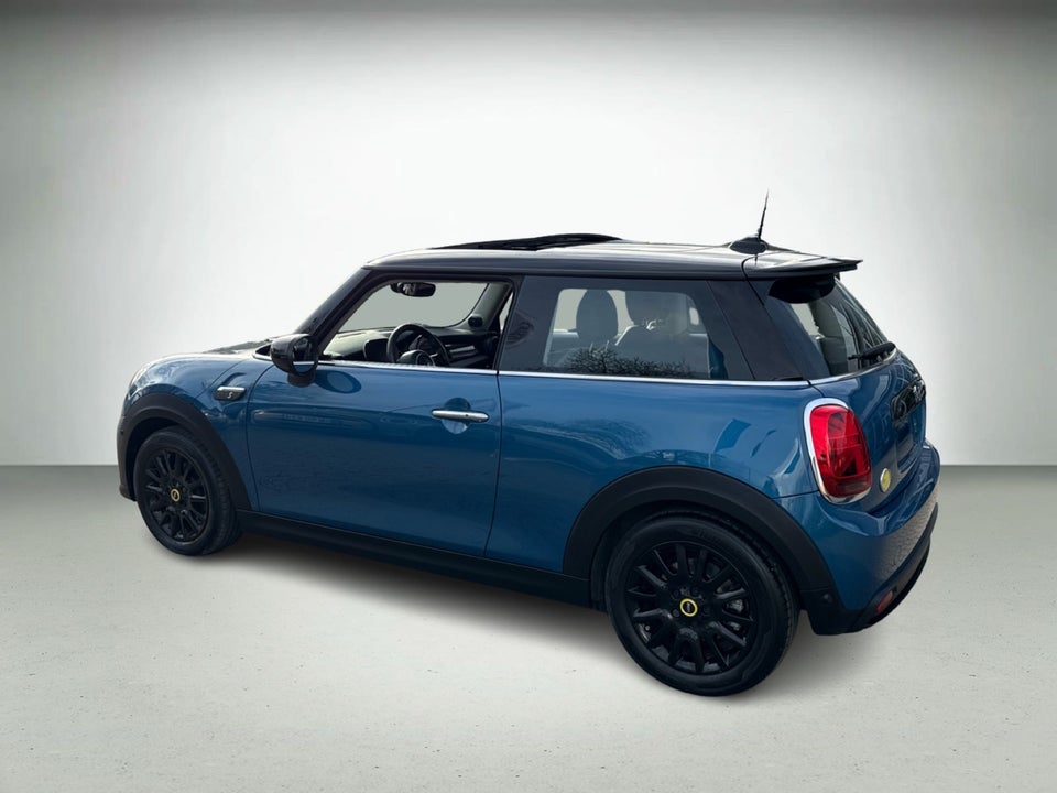MINI Cooper SE Classic Trim 3d