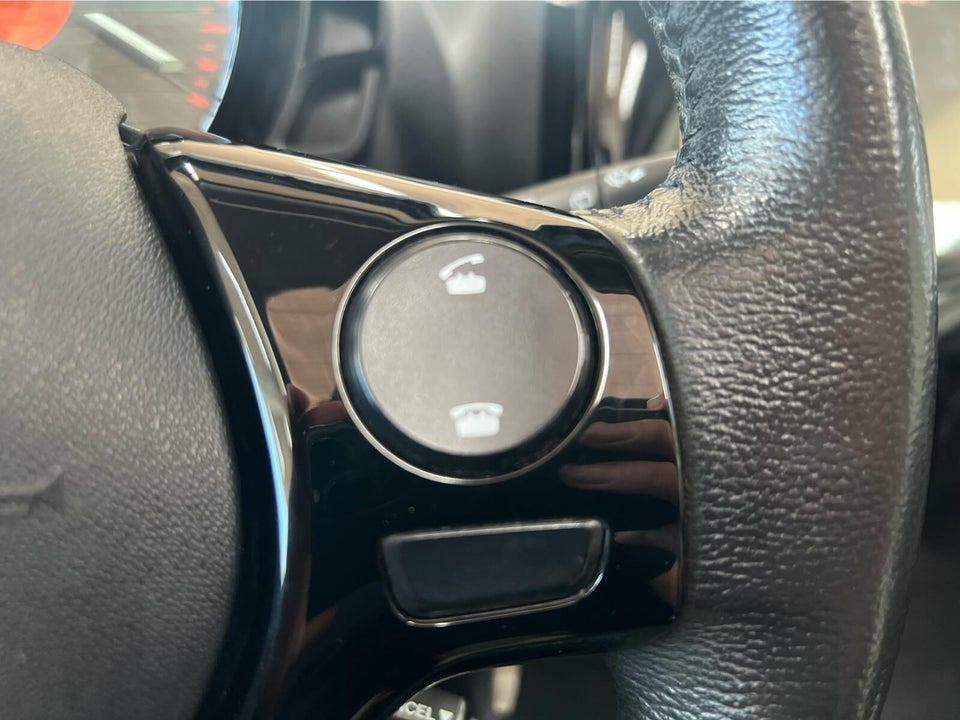 Peugeot 108 1,0 e-VTi 69 Desire TOP! 5d