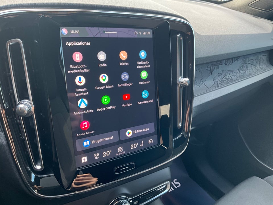 Volvo XC40 ReCharge Extended Range Plus 5d