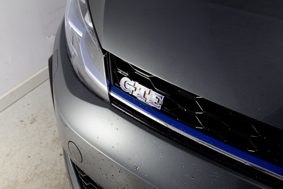 VW Golf VII 1,4 GTE DSG 5d