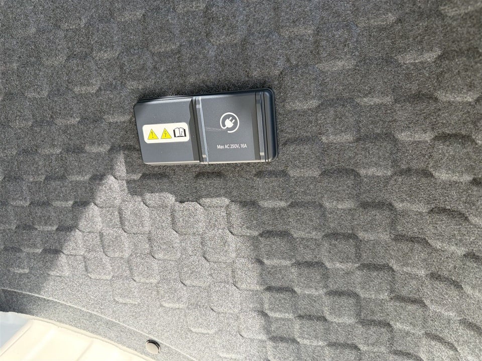 Kia PV5 71 Cargo L2H1 Long Range Work Pro