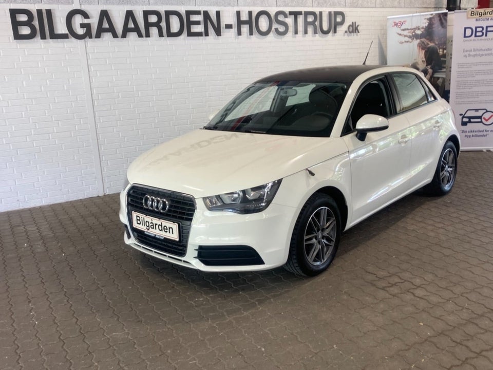 Audi A1 1,6 TDi 90 Attraction Sportback 5d