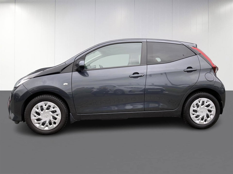 Toyota Aygo 1,0 VVT-i x-pression 5d