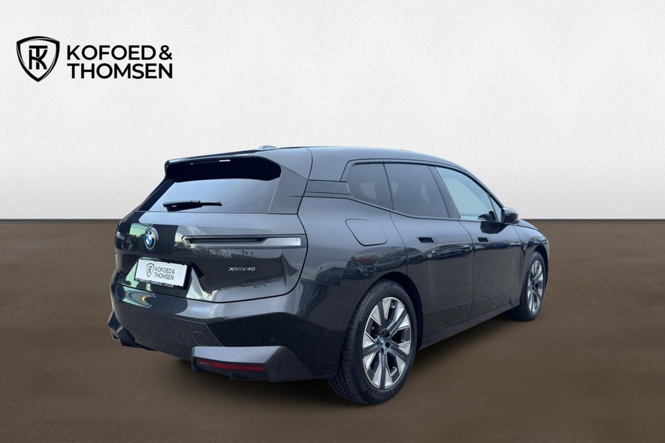 BMW iX xDrive40 5d