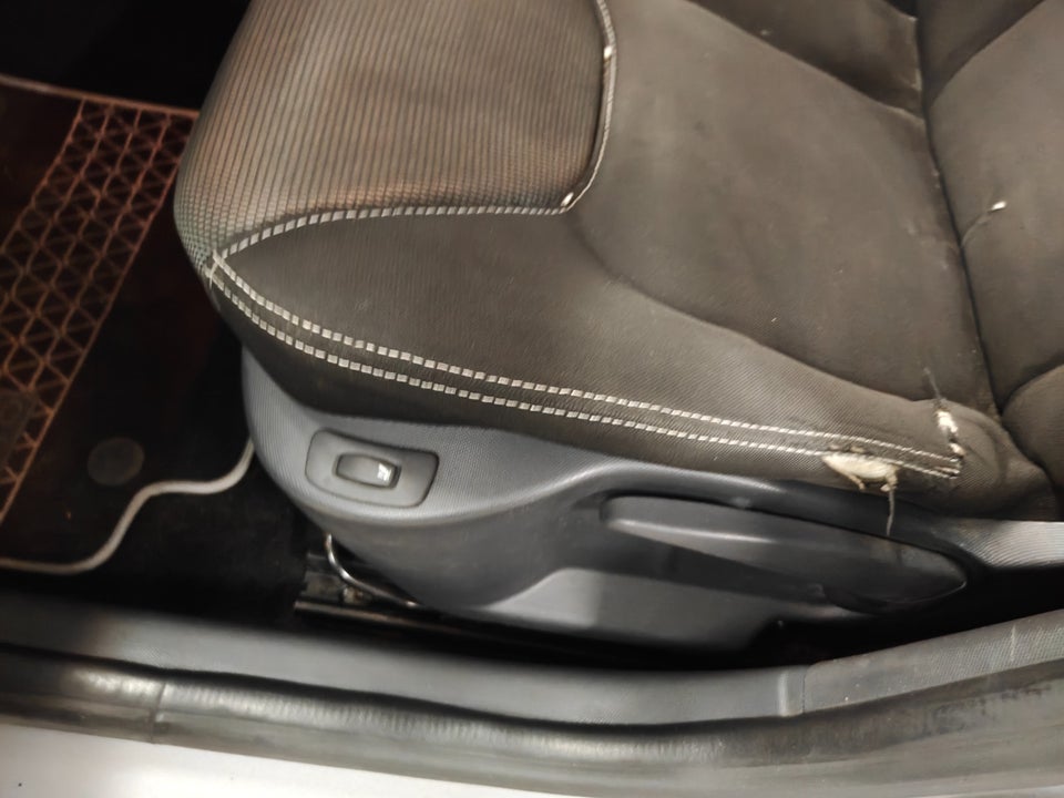 Renault Clio IV 1,5 dCi 75 Authentique 5d