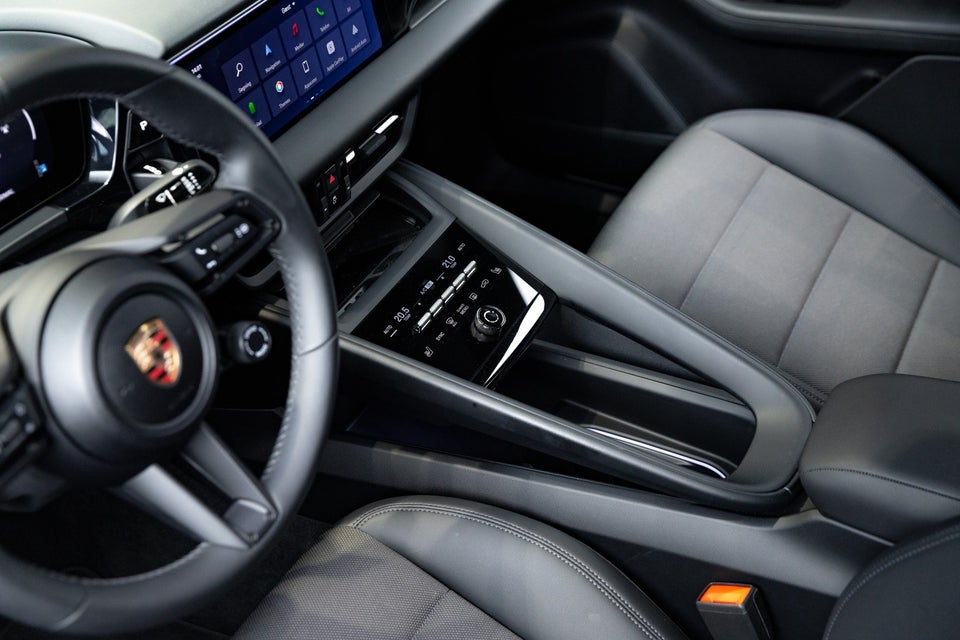 Porsche Macan 5d