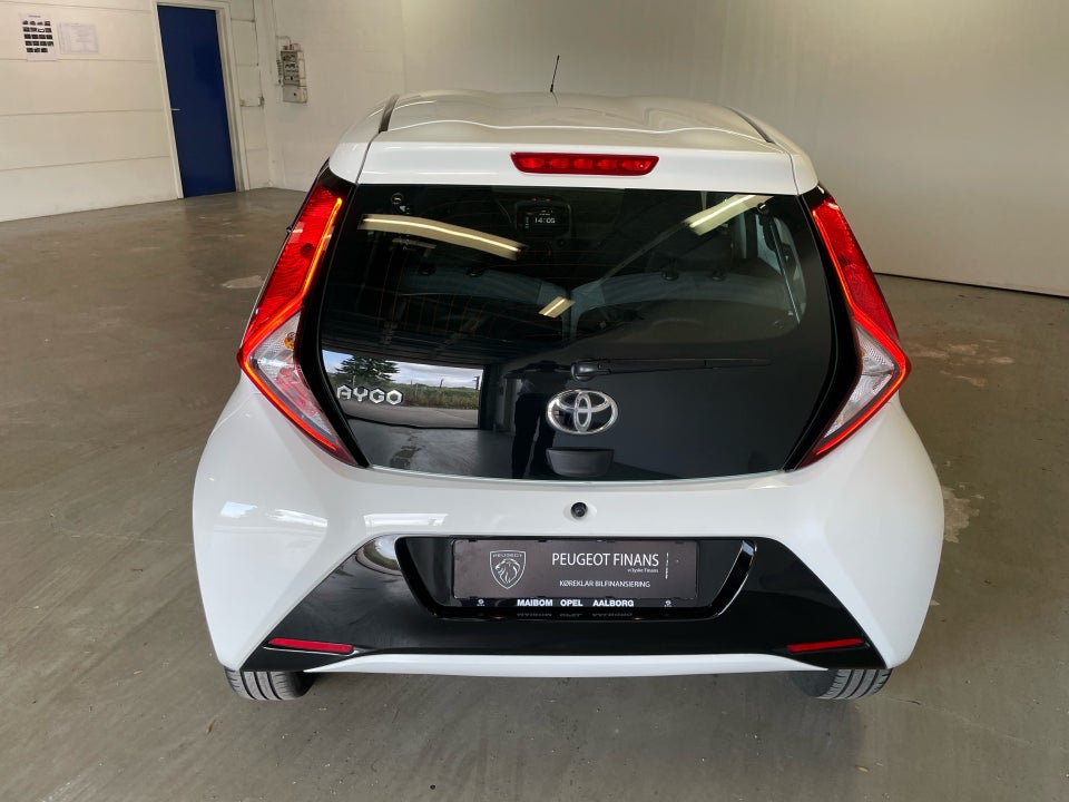 Toyota Aygo 1,0 VVT-i x-plore 5d