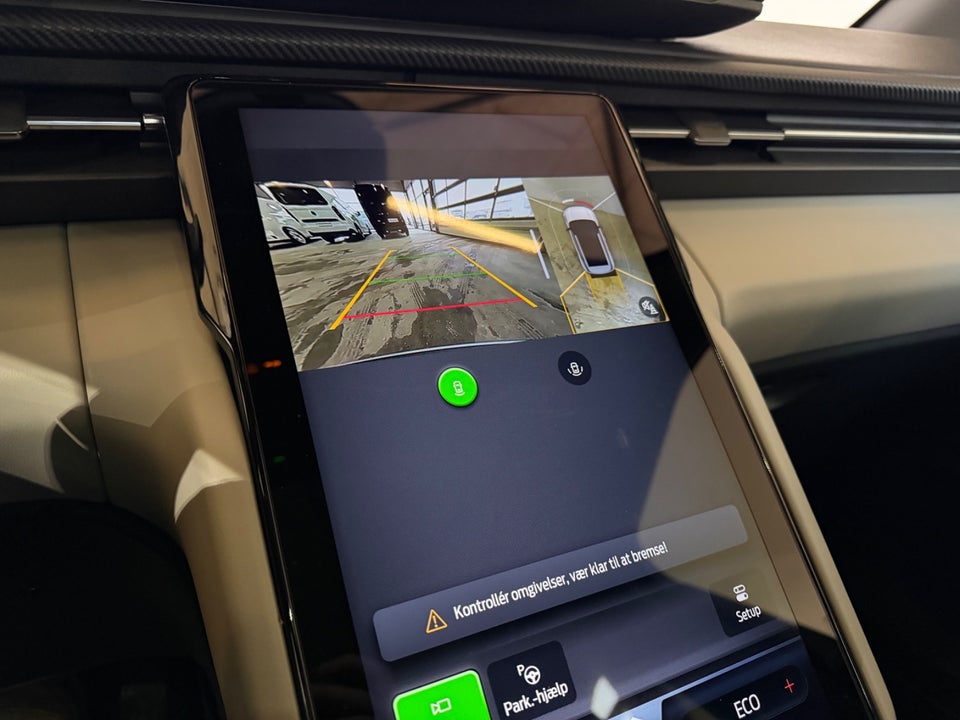 Ford Explorer 79 Premium Extended Range AWD Van 5d