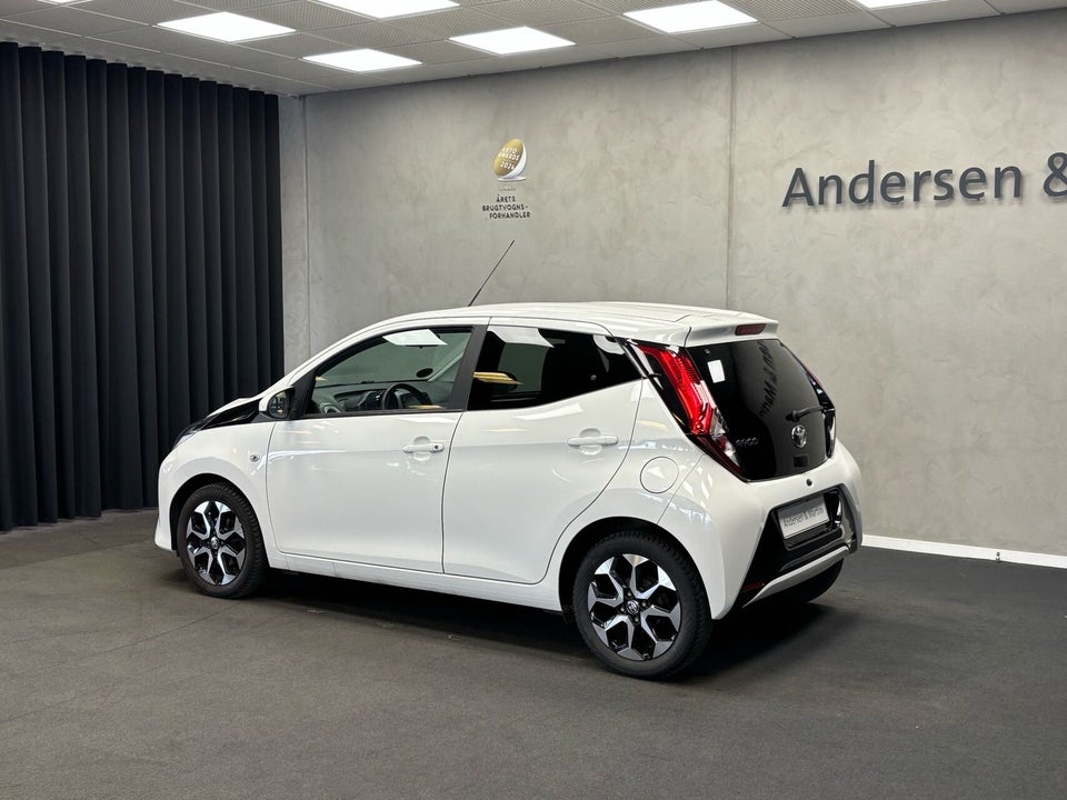 Toyota Aygo 1,0 VVT-i x-press x-shift 5d