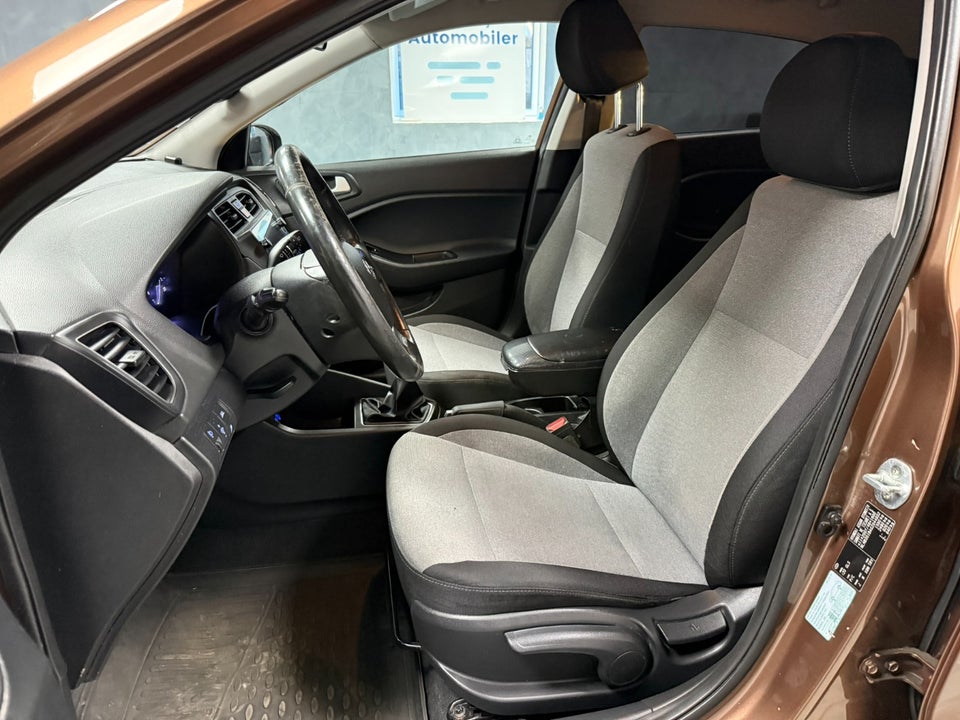 Hyundai i20 1,25 Active 5d