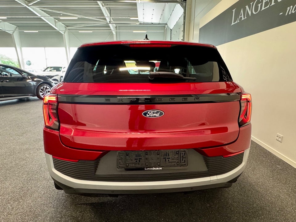 Ford Explorer 79 Premium Extended Range AWD 5d