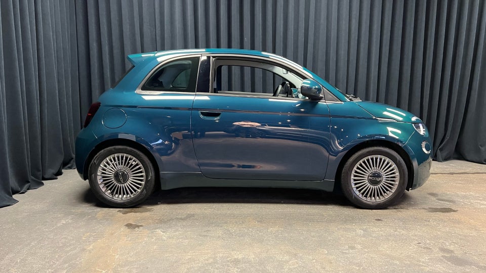 Fiat 500e 42 Icon 3d