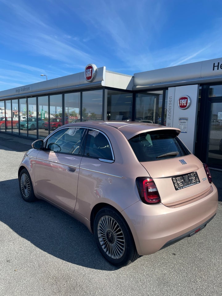 Fiat 500e 42 Icon 3+1 4d