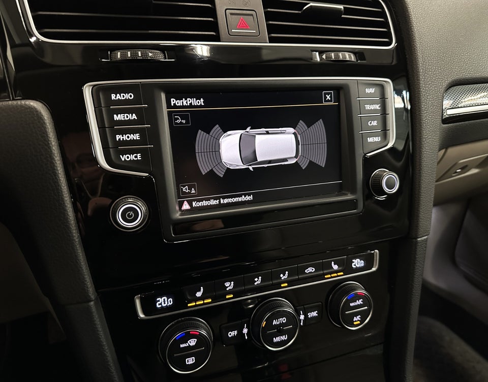 VW Golf VII 1,4 TSi 150 Highline DSG BMT 5d