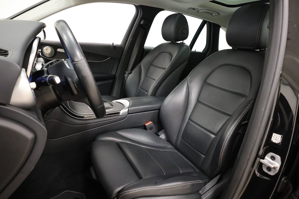 Mercedes GLC300 de 2,0 aut. 4Matic 5d