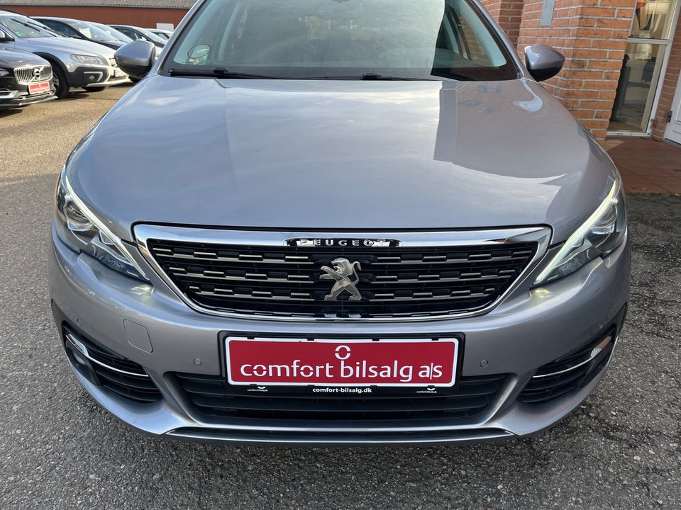 Peugeot 308 1,6 BlueHDi 120 Selection Sky SW 5d