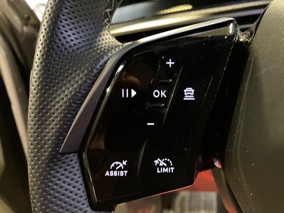 Peugeot e-5008 77 GT 7prs 5d