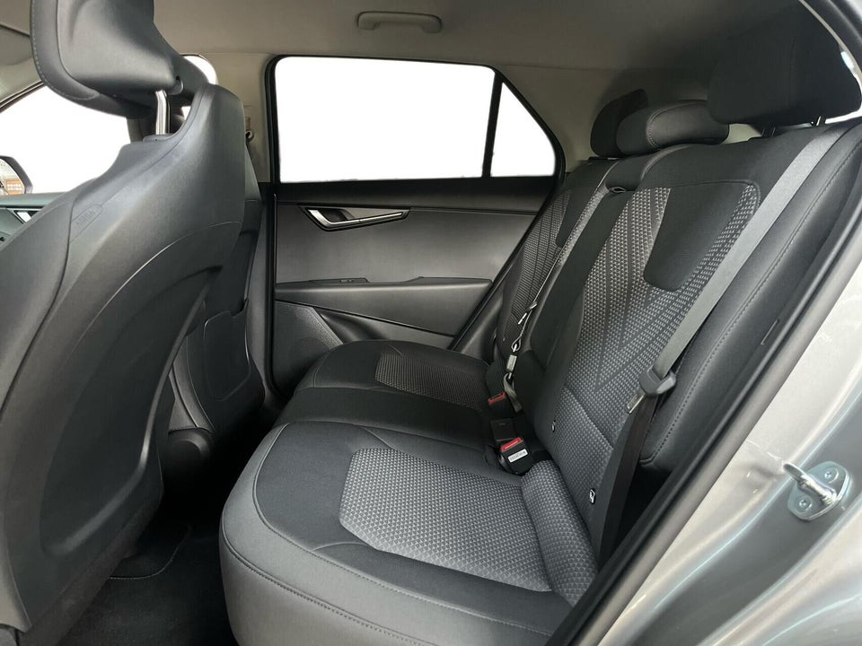 Kia Niro 64 EV Access 5d