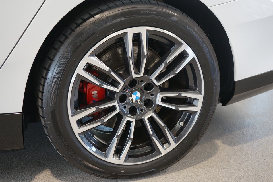 BMW i5 xDrive40 Touring M-Sport Pro 5d