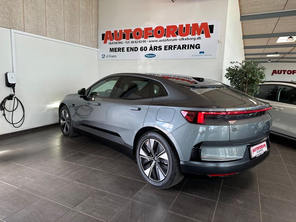 Polestar 4 Long Range AWD 5d