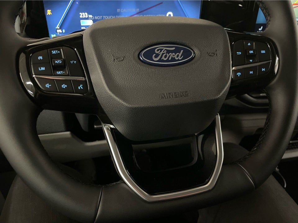 Ford E-Transit Custom 320S 64 Limited