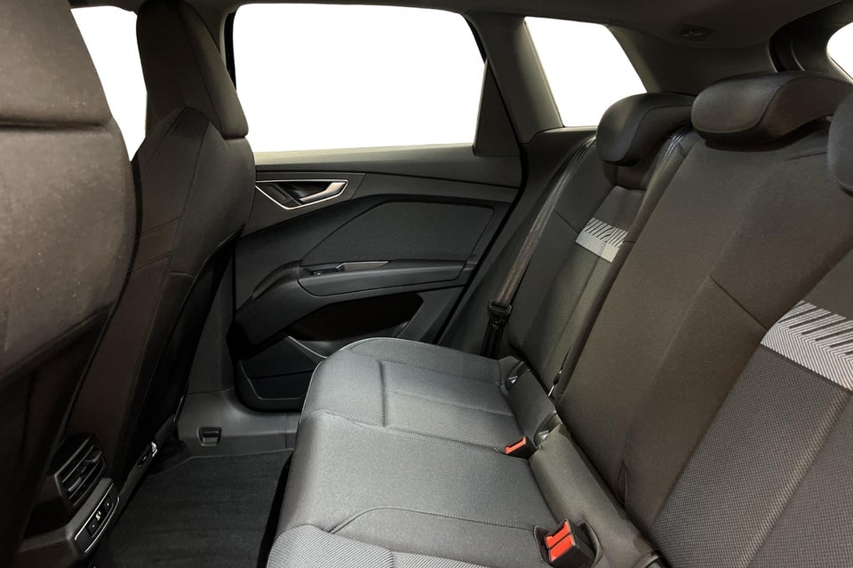 Audi Q4 e-tron 45 Progress 5d
