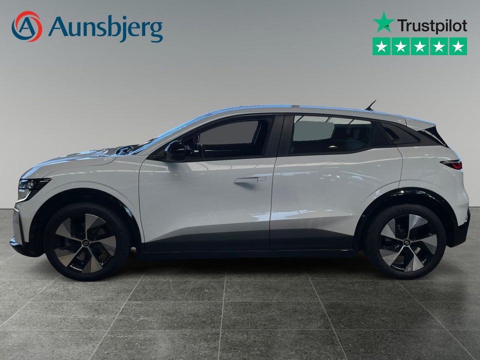 Renault Megane E-Tech 40 Equilibre 5d