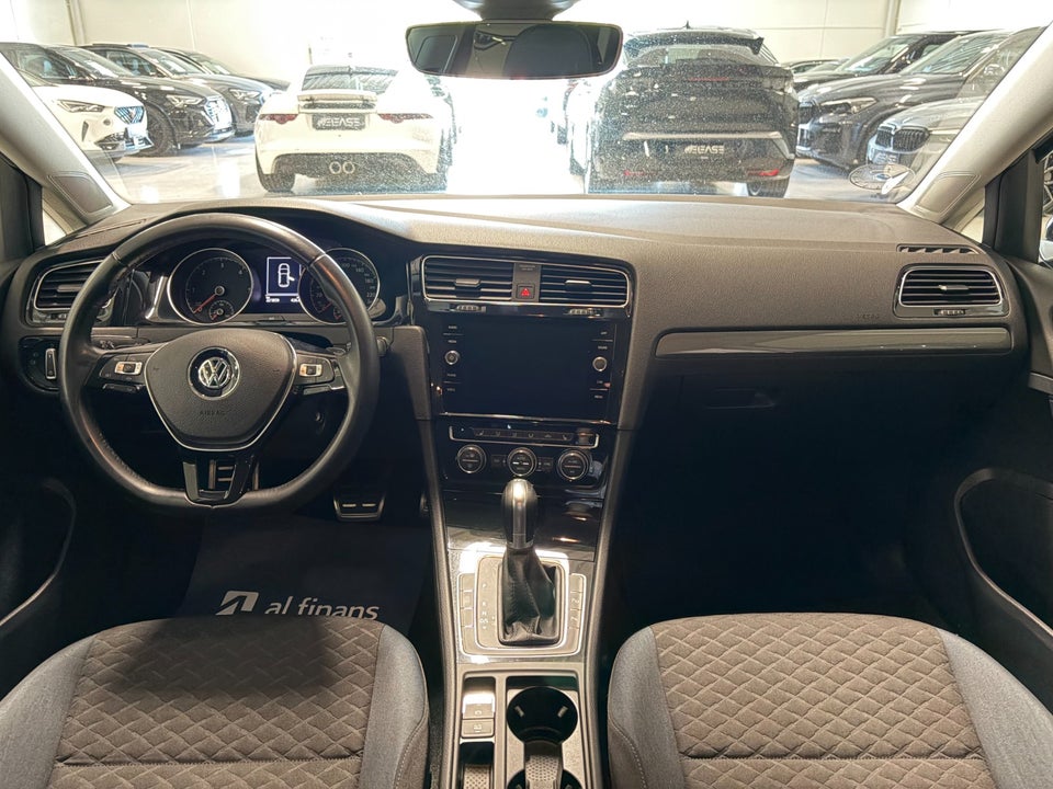 VW Golf VII 1,6 TDi 115 IQ.Drive DSG 5d