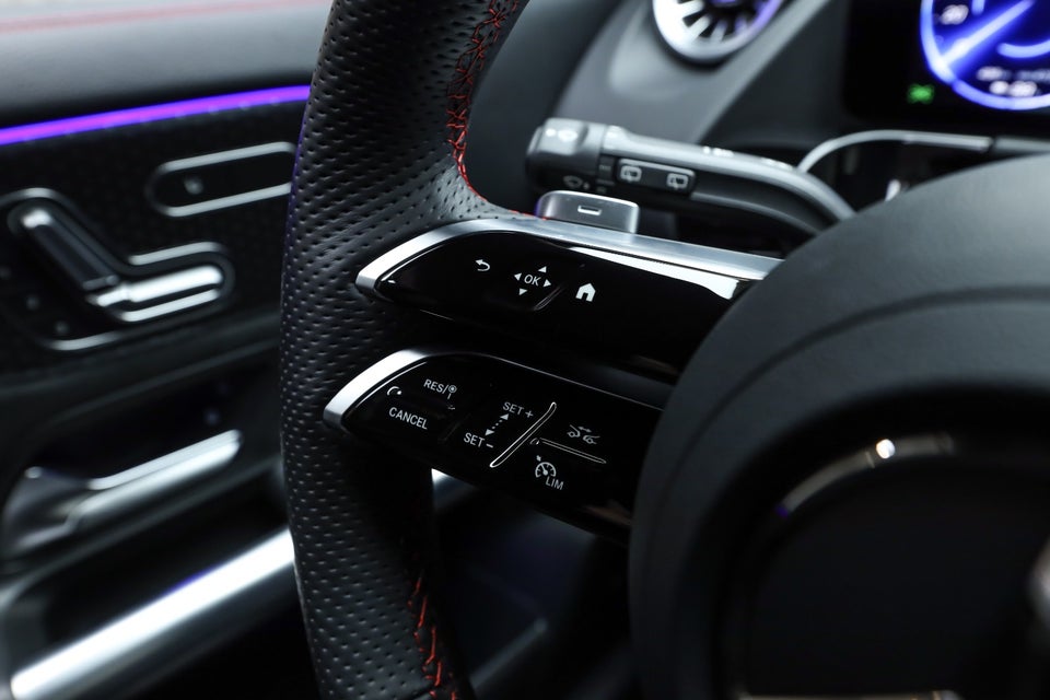 Mercedes EQA350 AMG Premium 4Matic 5d
