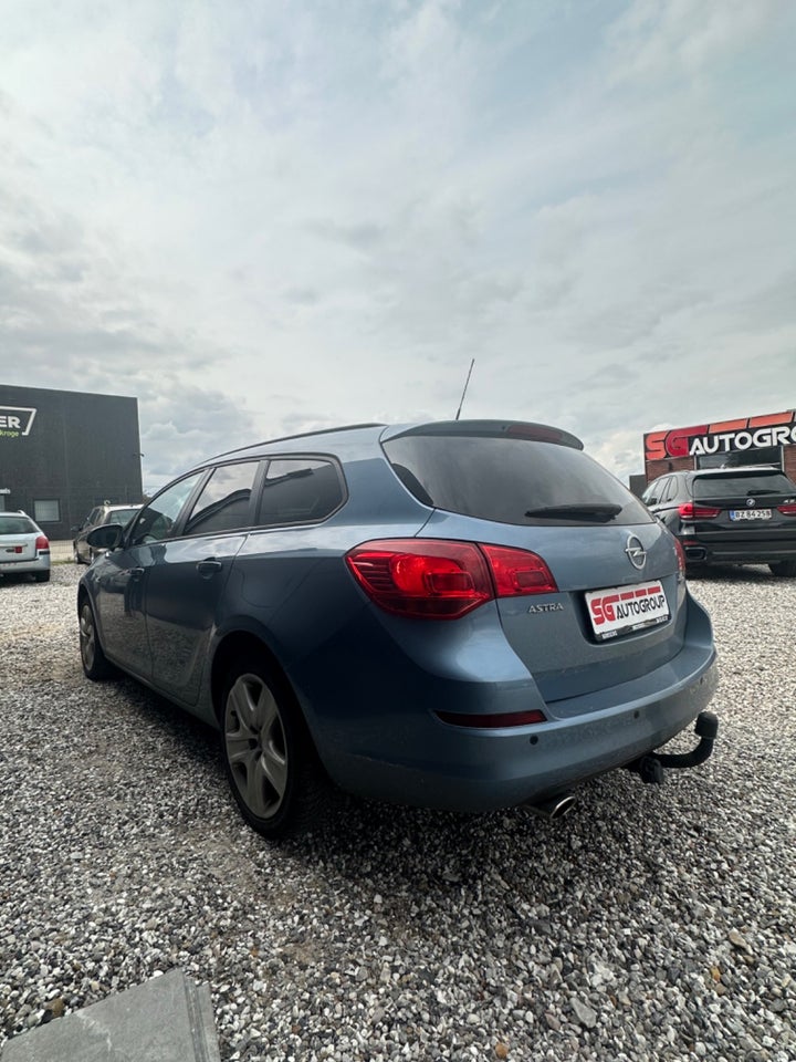 Opel Astra 1,4 T 140 Sport Sports Tourer 5d