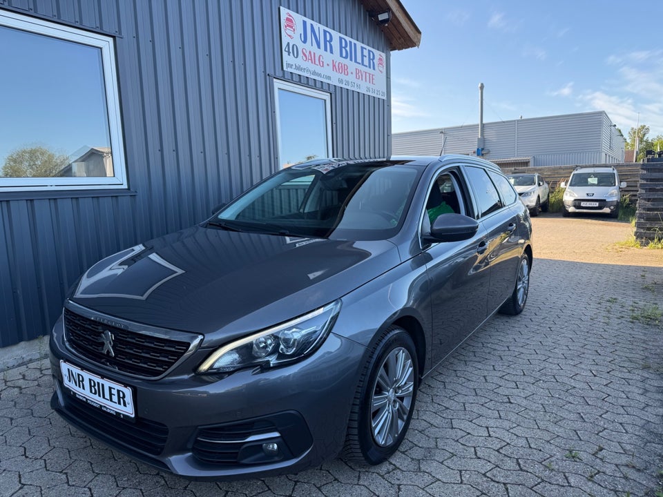 Peugeot 308 1,6 BlueHDi 120 Allure Sky SW 5d
