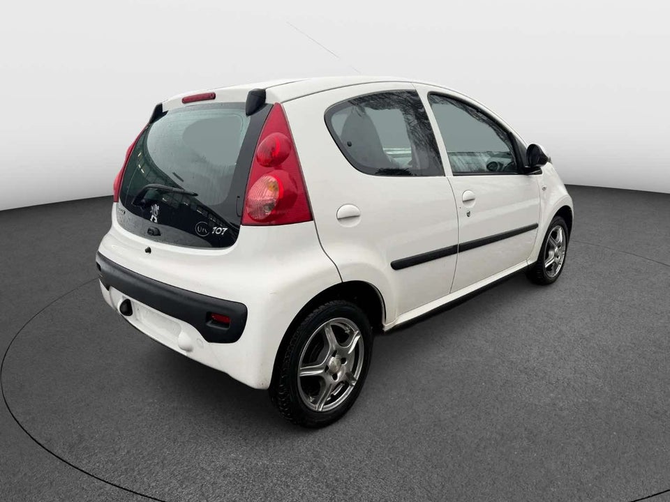 Peugeot 107 1,0 Smile 5d