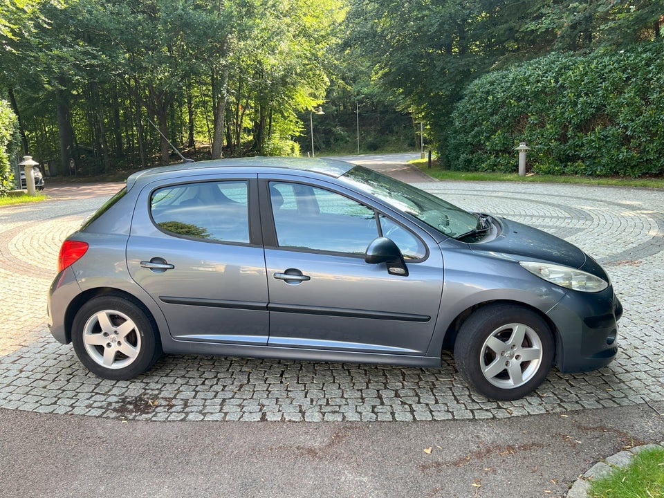 Peugeot 207 1,4 HDi 5d