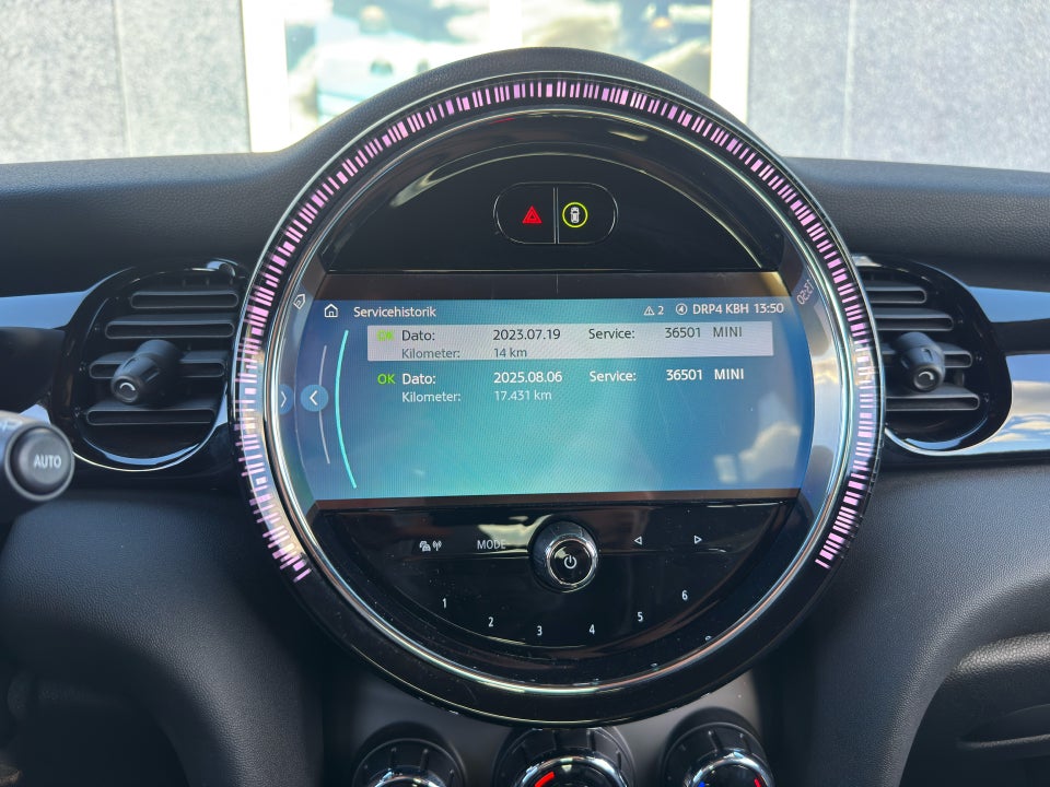 MINI Cooper SE Essential 3d