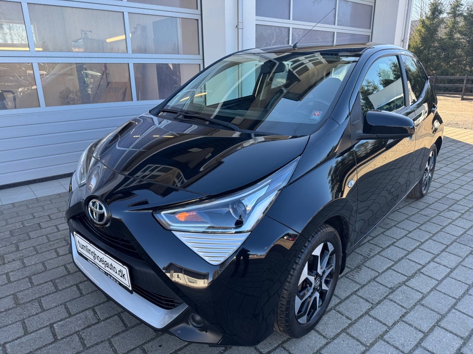 Toyota Aygo 1,0 VVT-i x-play 5d